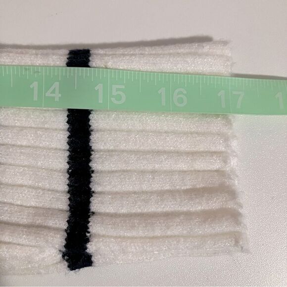 Zara Cropped Sweater Women Size 9-10 Black and White Striped Mock Neck - Picture 7 of 8